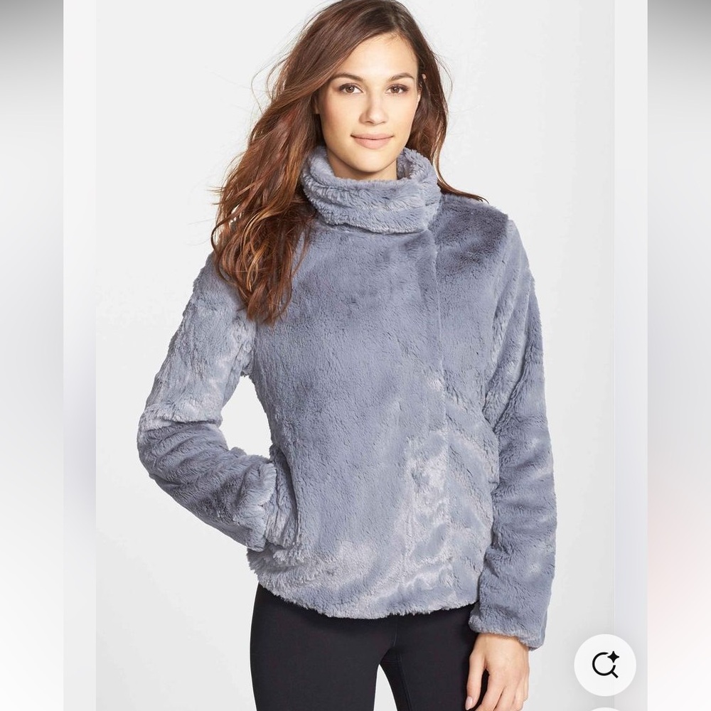 Patagonia Women's Plush Faux-Fur Asymmetrical Zip and Snap Jacket in Light Gray